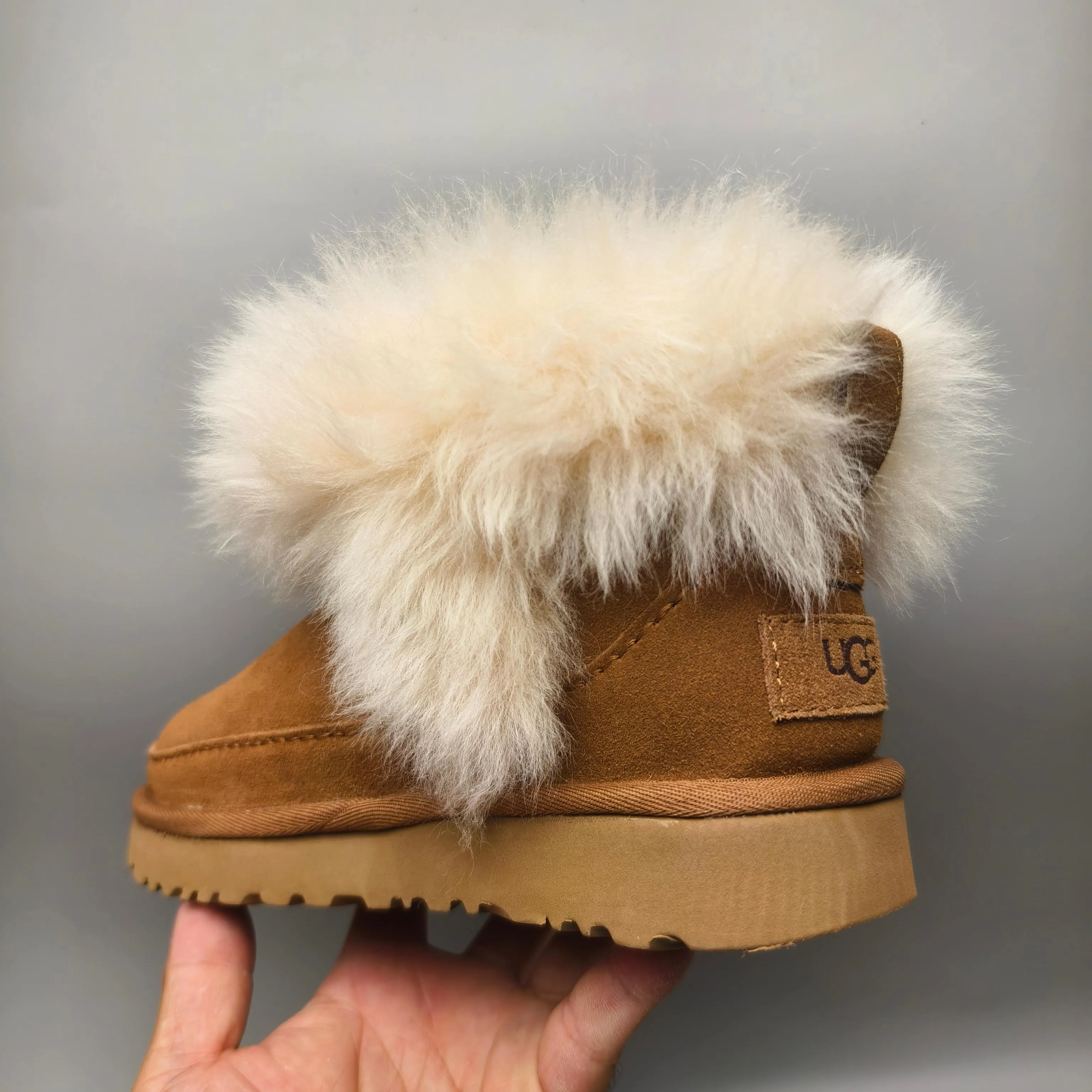 💰560 UGG sheepskin all-in-one snow boots 3832 fur fashion shoes color: maroon light blue sand matching size: 35-41